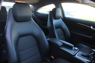 Mercedes-Benz C-Klasse 2011 - Coupé 180 AUT7 Ambition NAVI 18'' <<ZEER NETTE AUTO>> afbeelding 13
