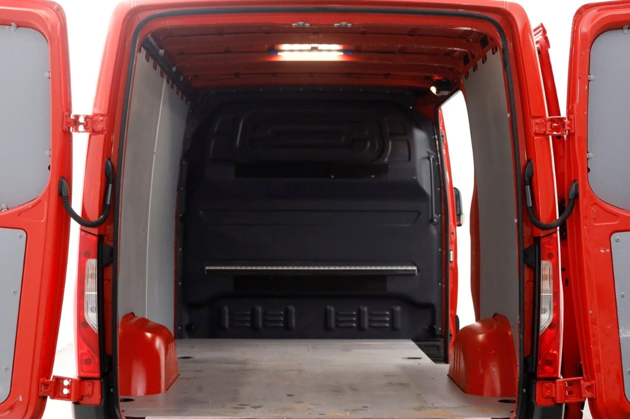Mercedes-Benz Sprinter 2019 - 314 CDI 143pk E6 RWD L2H1 Navi/Camera/Trekhaak 3500kg 08-2019 Bild 5
