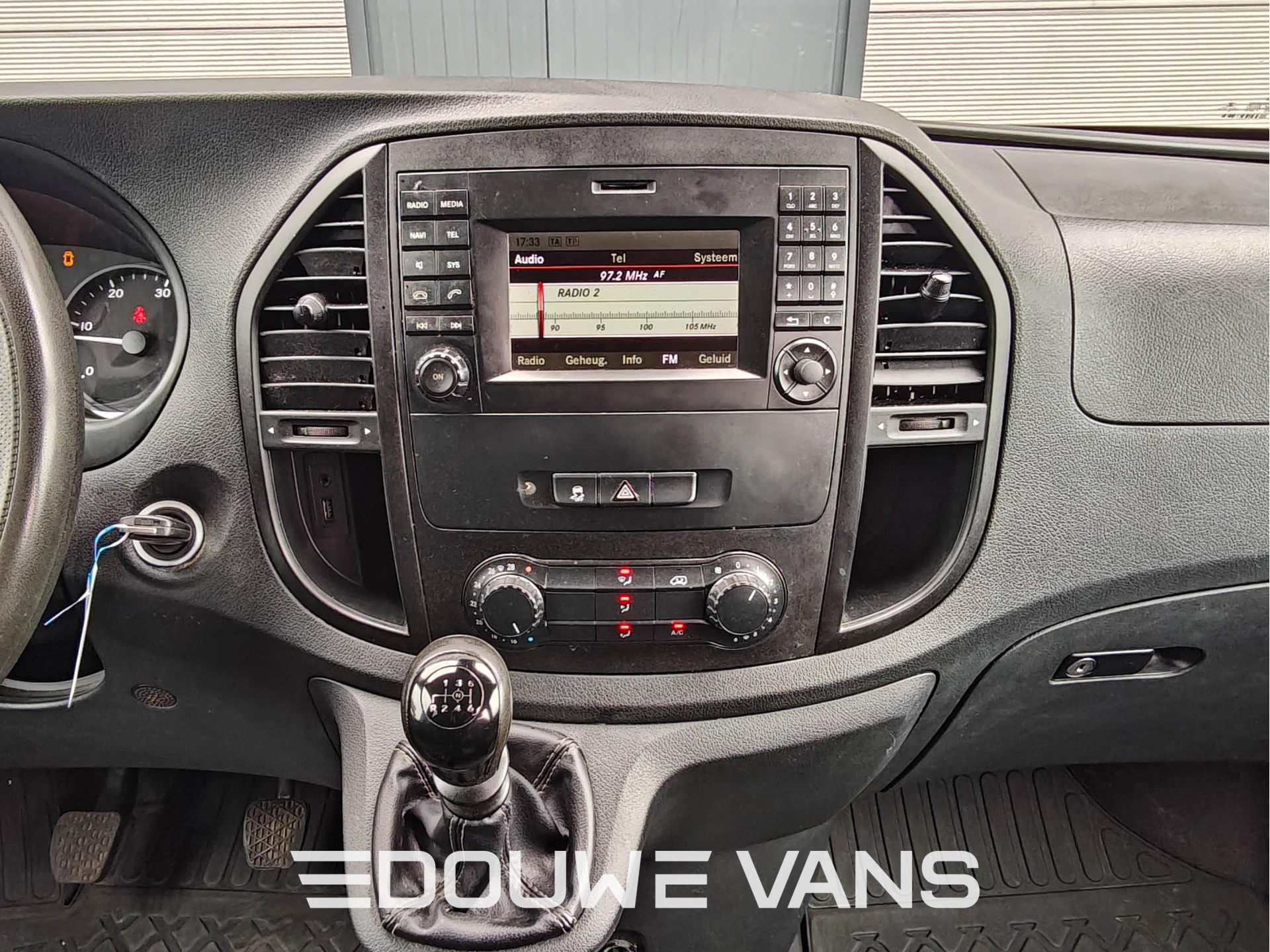 Mercedes-Benz Vito 2016 - 114 L2 Mixto 5 Zitplaatsen Airco Lage KM Trekhaak zdjęcie 11
