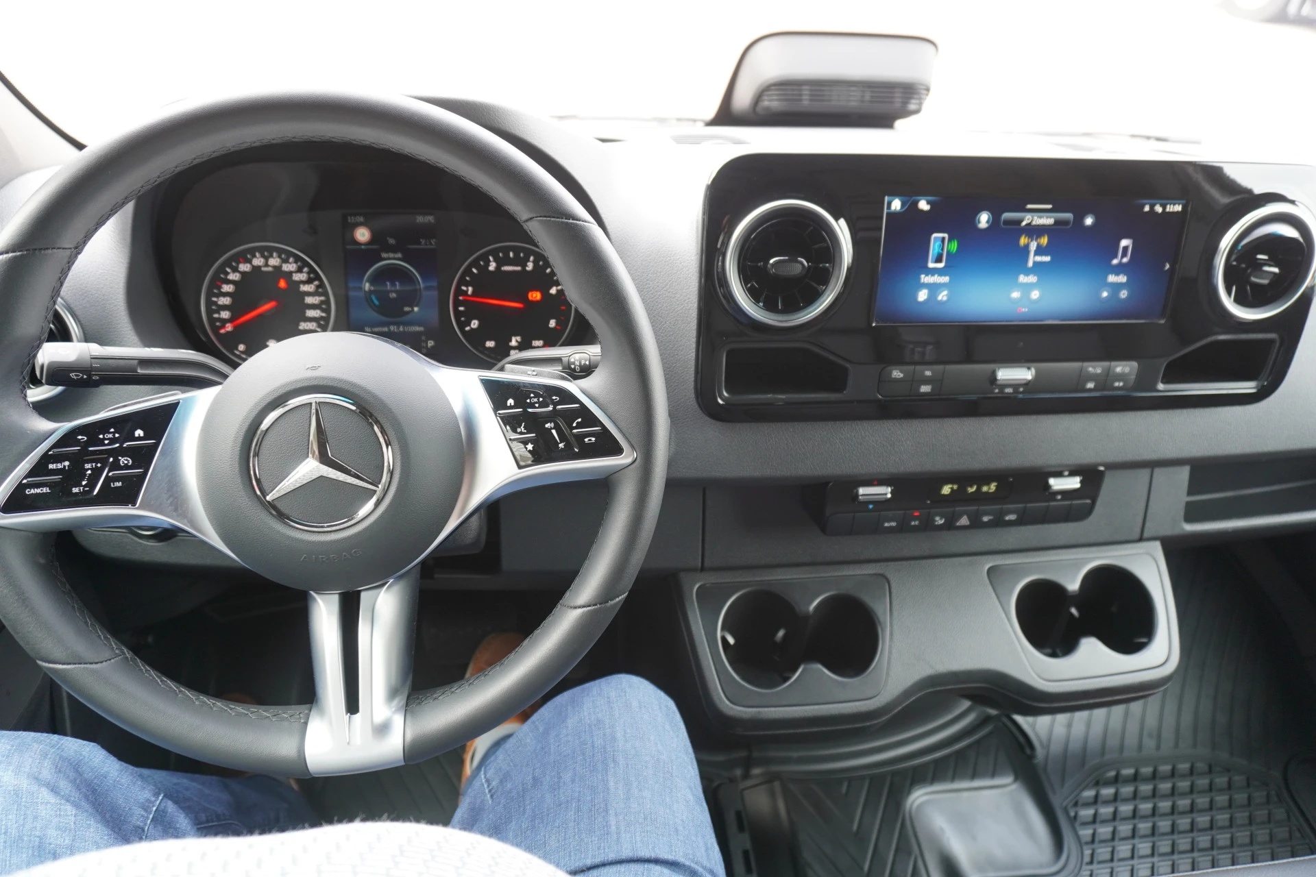 Mercedes-Benz Sprinter 2024 - 319 CDI 191PK L2H2 RWD Pro Automaat obrázek 14
