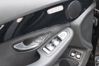 Mercedes-Benz C-Class 2020 - Estate 300e Advantage Pack Avantgarde NAVI 18'''CARPLAY image 17