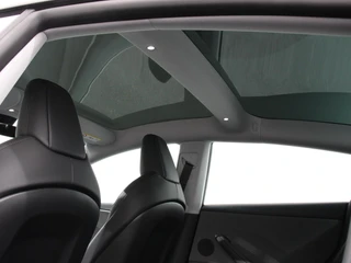 Tesla Model 3 2026 - RWD 60 kWh obrázek 3 náhled