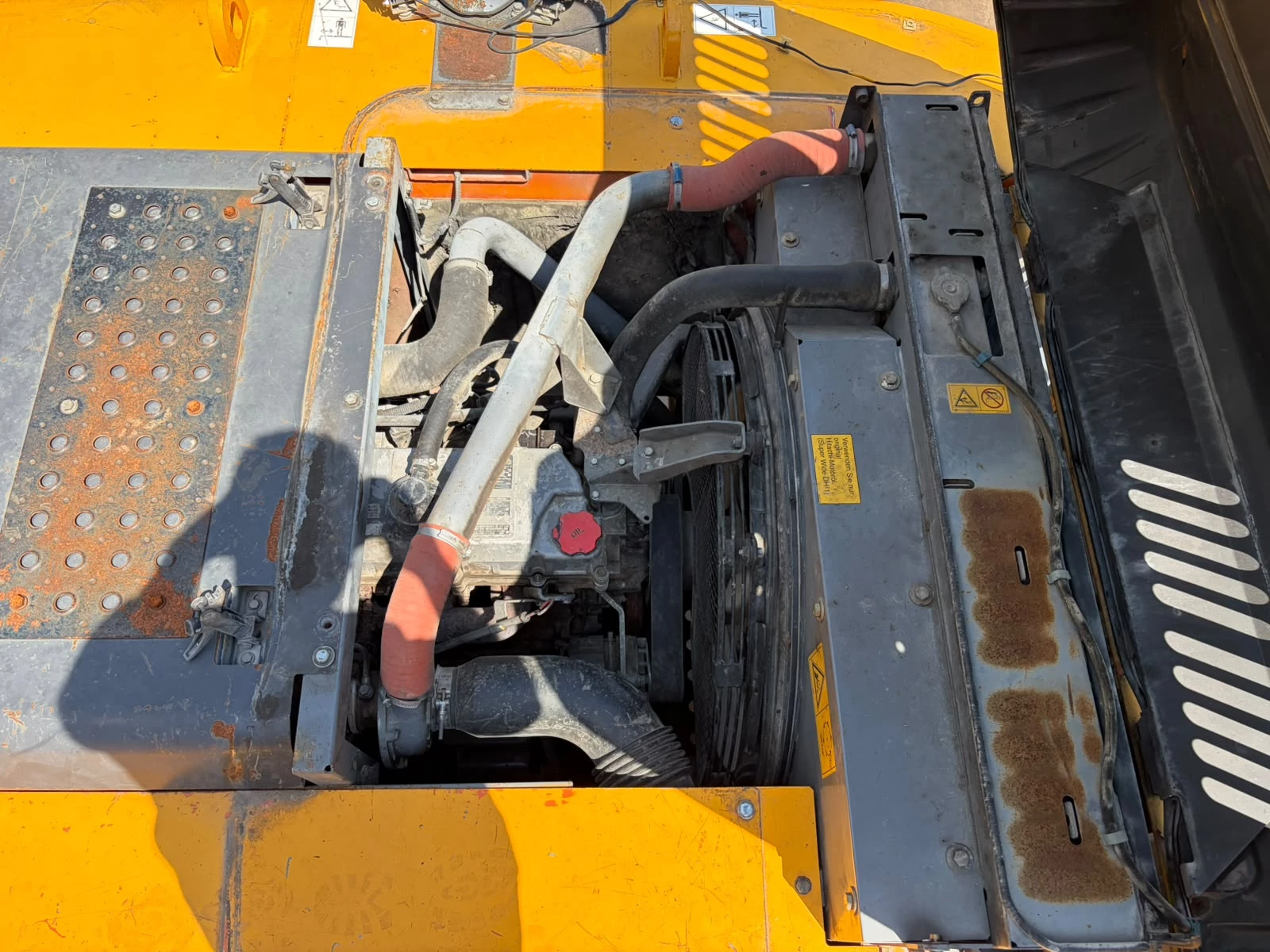 Hitachi ZX350LCN-3 2011 Bild 28