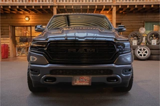 Dodge Ram 1500 2024 - 5.7 V8 Limited zdjecie 3