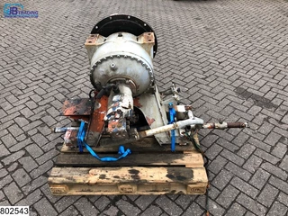 L and T N/A - Hydraulic Beton concrete mixer front bild 1