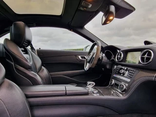 Mercedes-Benz SL 2012 - 63 AMG V8 - 64.199KM - Dutch registration - Harman Kardon - Leather afbeelding 11