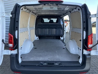 Mercedes-Benz Vito 2023 - 110 CDI L2 Airco Navigatie Parkeersensoren image 17