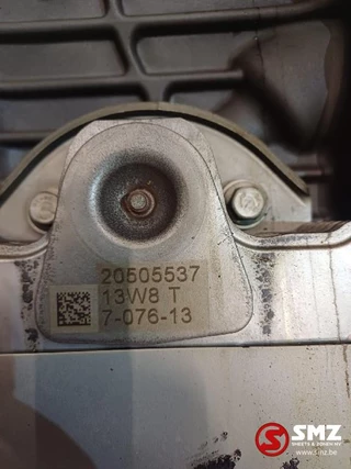 Renault N/A 2013 - Occ motoroliekoeler + motoroliekoelerdeksel DXI13 obrazek 4