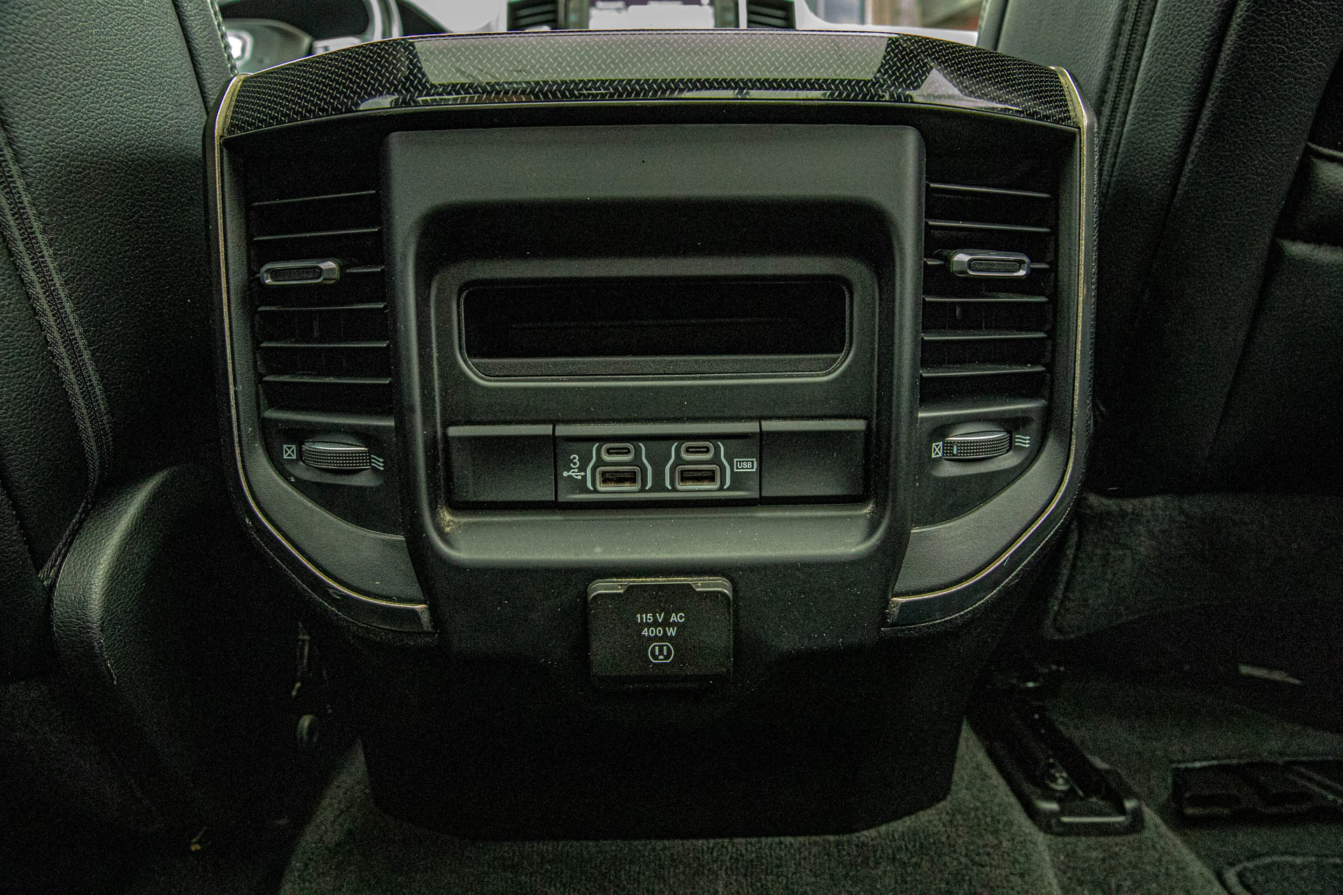 Dodge Ram 1500 2020 - Dodge ram 1500 Sport Night afbeelding 17