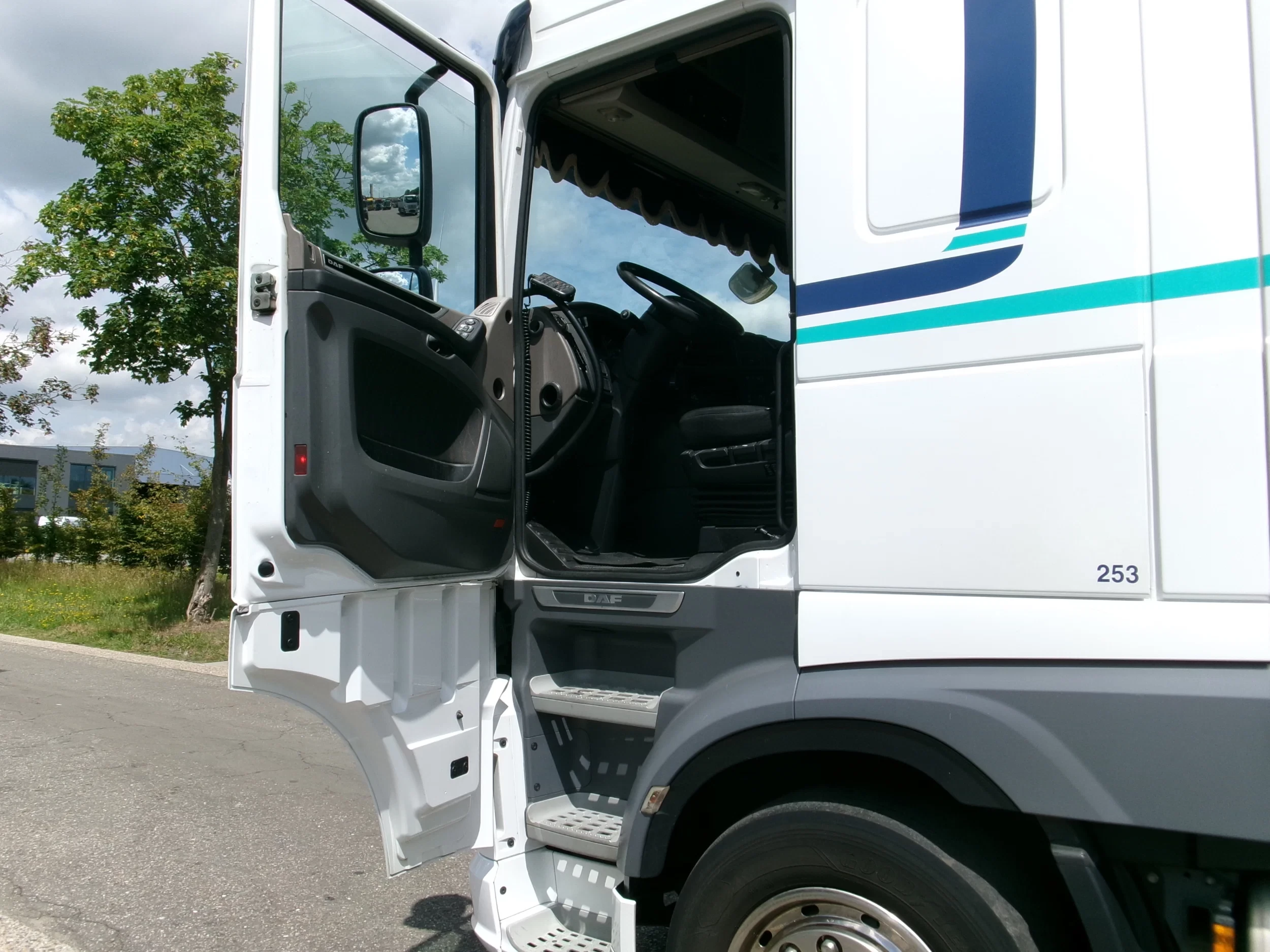 DAF XF 450 2019 - NL TRUCK APK 03-2027 zdjęcie 7