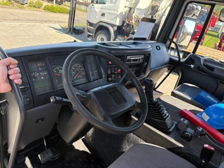 Volvo FL220 2003 - N/A imagem 12