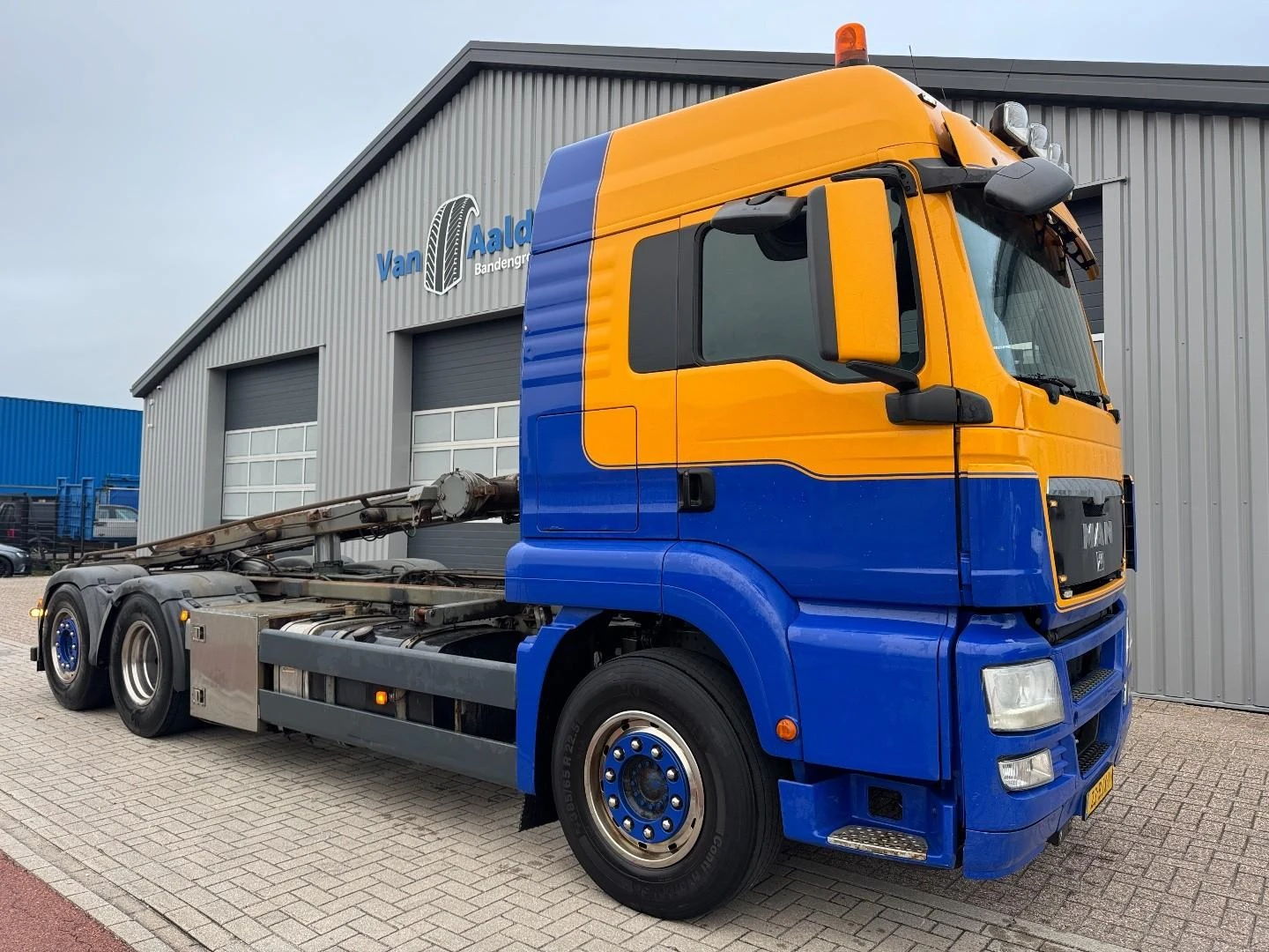 MAN TGS 2009 - 26.440 6x2 NCH Cabel Container system afbeelding 1