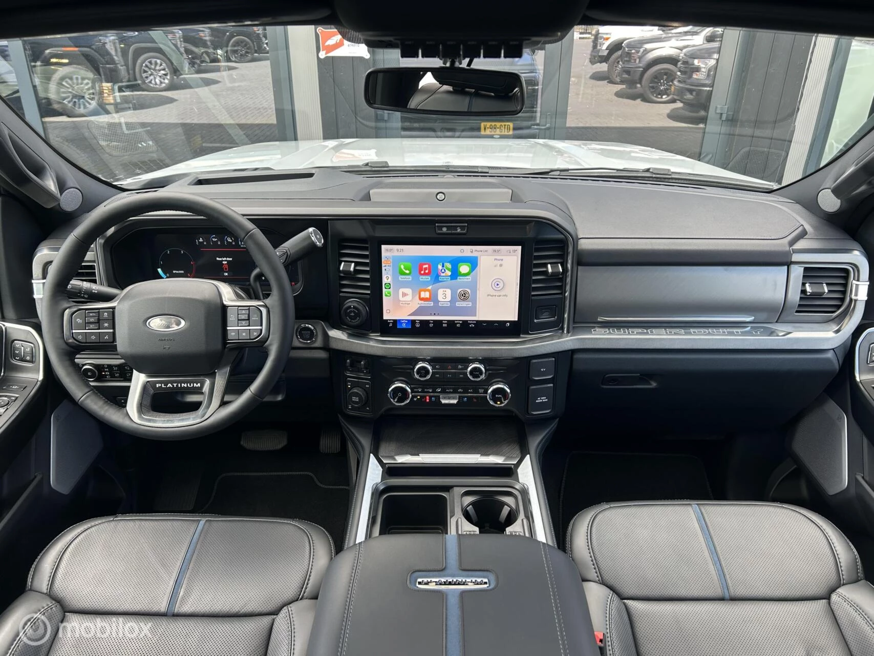 Ford F-250 2026 - USA 6.7 V8 Platinum Tremor obrázek 30