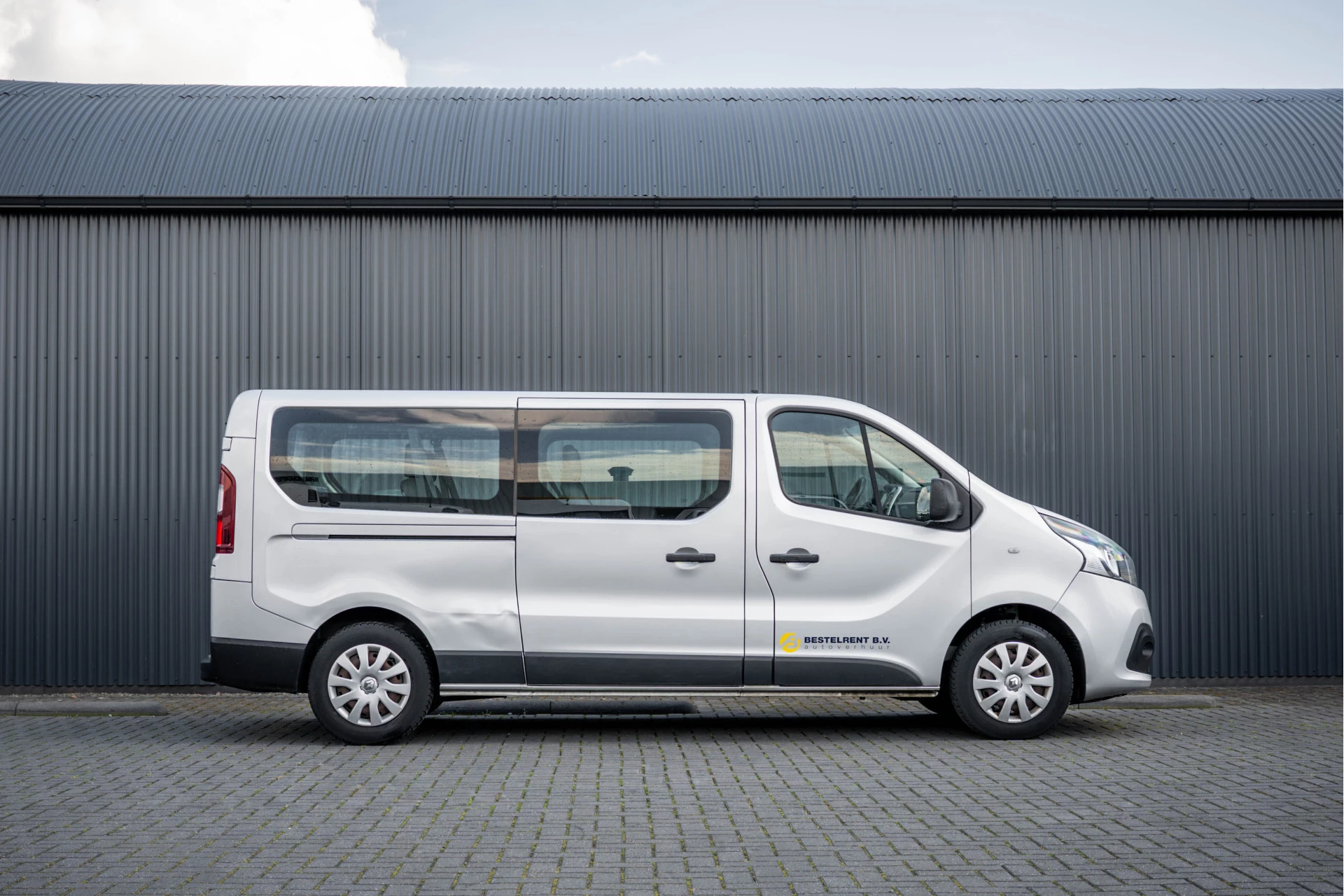 Renault Trafic 2018 - Passenger **1.6dCi 9-Pers L2H1 | Incl. BPM, BTW vrij | R-Link | Navi | Airco | Cruise | PDC | MF Stuur | Start / Stop** zdjęcie 6