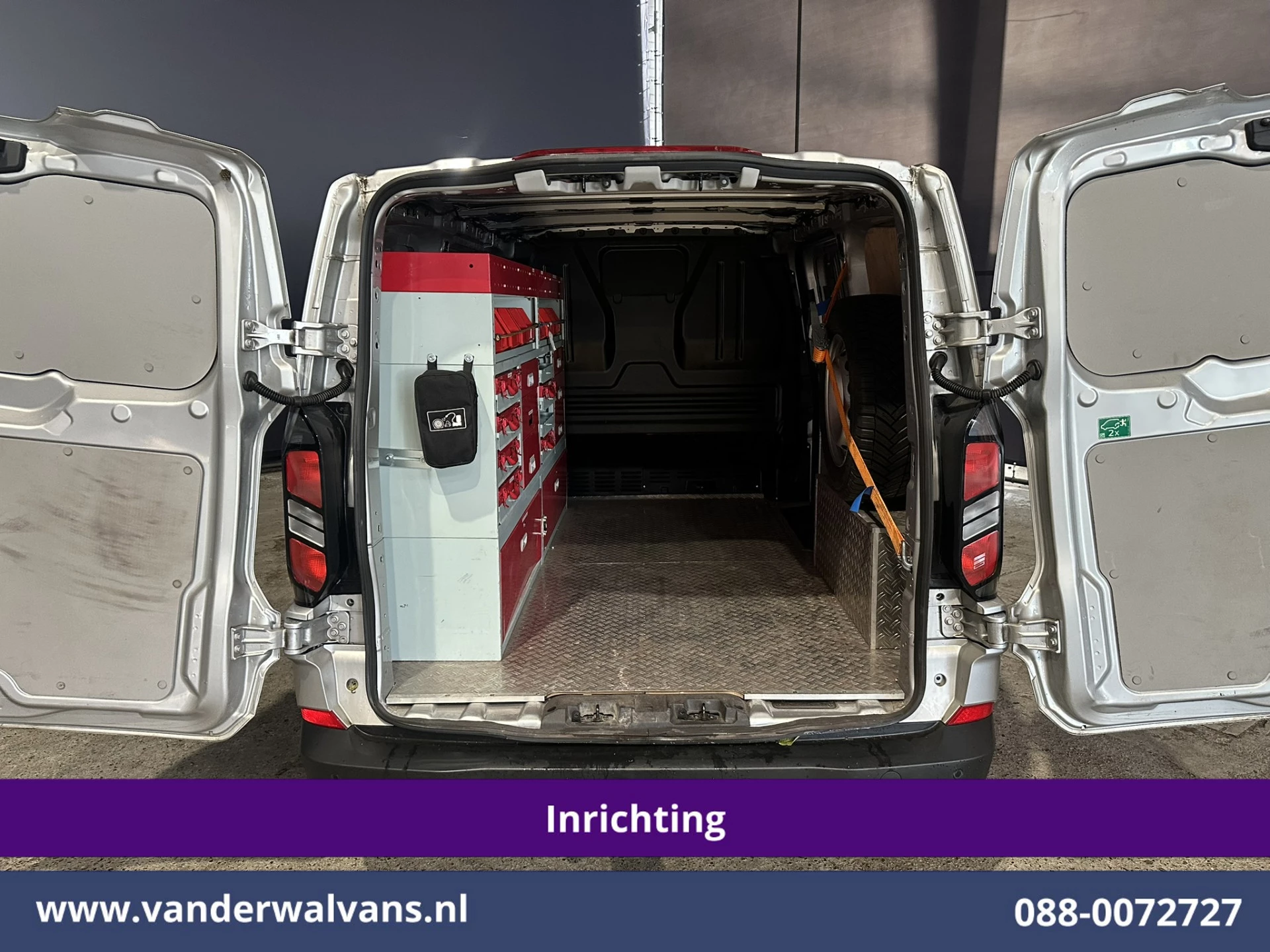 Ford Transit Custom 2024 - 2.0 TDCI 150pk L1H1 Inrichting Euro6 Airco | Camera | LED | Apple Carplay | Cruisecontrol obrázek 12