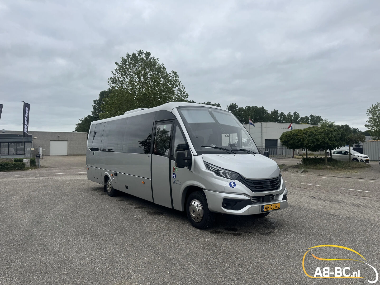 Iveco Rosero First Touring Electra, range 336 km, 24 Seats 2026 obrázek 1