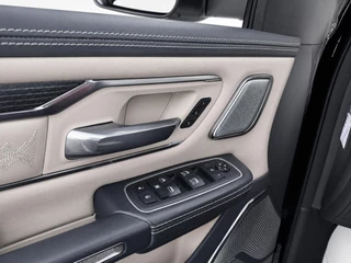 Dodge Ram 1500 2020 - 5.7 V8 4x4 Crew Cab Limited | Multifuncionele tailgate | Trekhaak 13-polig obrazek 27