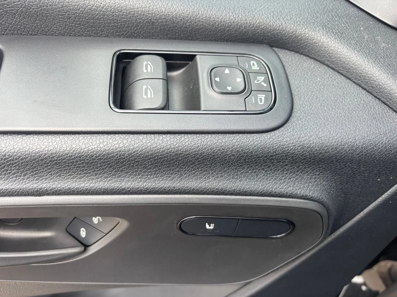 Mercedes-Benz Sprinter 2024 - 319CDI L2H2 Automaat Airco Led/Xenon Cruisecontrol 3500KG Trekhaak BPM VRIJ Bild 18