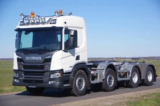 Scania 43-tons 8x4 WSG P460 met AJK 30-tons haakarm