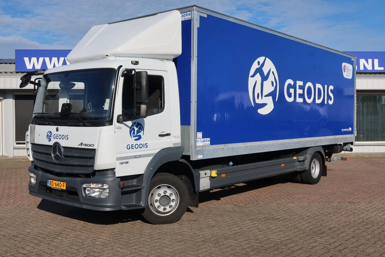 Mercedes-Benz Atego 2021 - 1218 Bakwagen + Laadklep DHollandia 1500kg obrázek 12