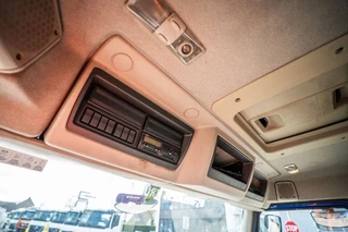 Renault N/A 2011 - PREMIUM 270 DXI +DHOLLANDIA 1.5T image 16