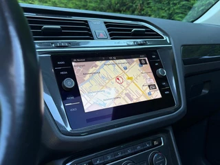 Volkswagen Tiguan 2018 - 1.4 TSI ACT Highline R-Line Automaat Panodak Trekhaak 1eEigenaar !!NIEUWBINNEN!! image 10