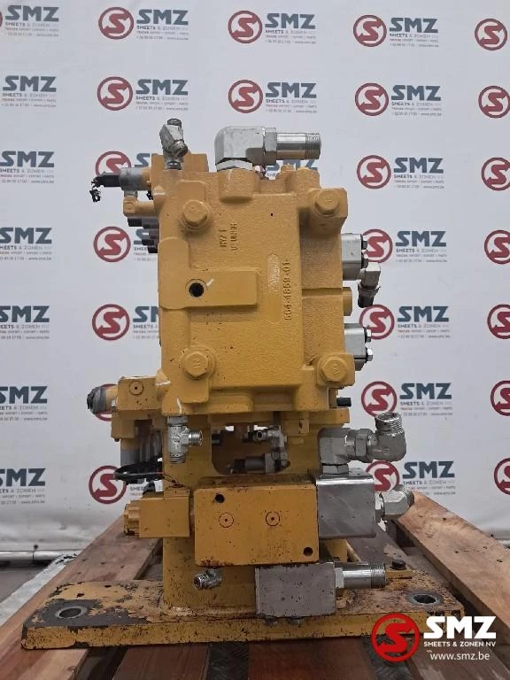 Caterpillar - Gp valve control caterpillar obrázek 4