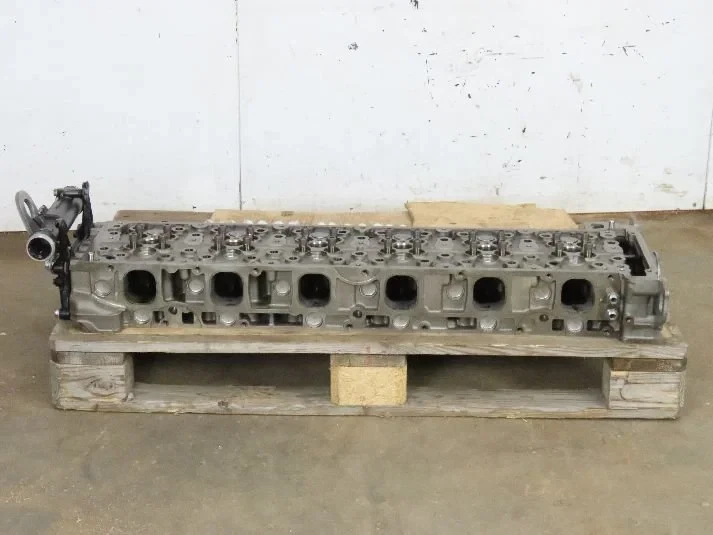 Mercedes-Benz - Engines & Parts Cilinderkop MB OM471 imagen 1