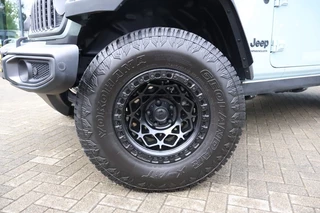 Jeep Wrangler 2024 - 2.0T 4x4 Aut. RUBICON / Grijs kenteken / NIEUW MODEL obrazek 4