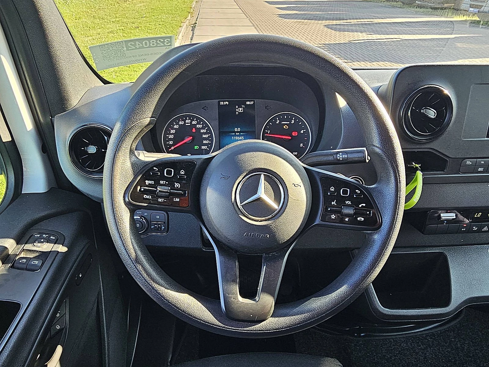 Mercedes-Benz Sprinter 2022 - 317 image 11