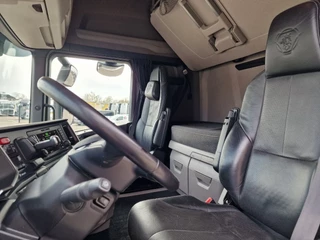 Scania R 2023 - R590 V8 NGS Highline 4x2 - BDF - 4.75 WB - Retarder - Full air - Leather - Low KM imagem 10