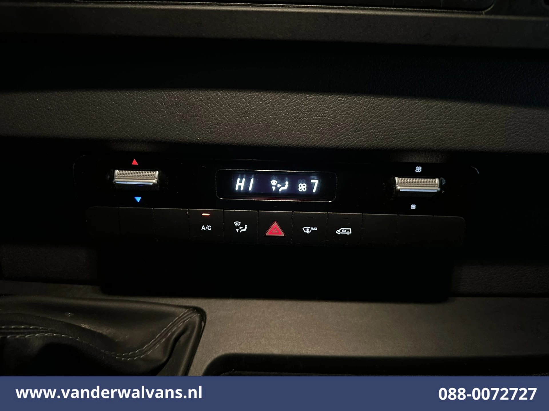 Mercedes-Benz Sprinter 2020 - 214 CDI 143pk L2H2 Euro6 Airco | Camera | Apple Carplay | Cruisecontrol | Trekhaak Bild 5