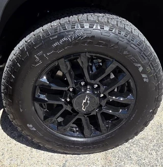 Chevrolet 6.6 V8 Duramax 2026 - Trail Boss image 19