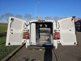 Peugeot Expert 2021 - 2.0 image 17
