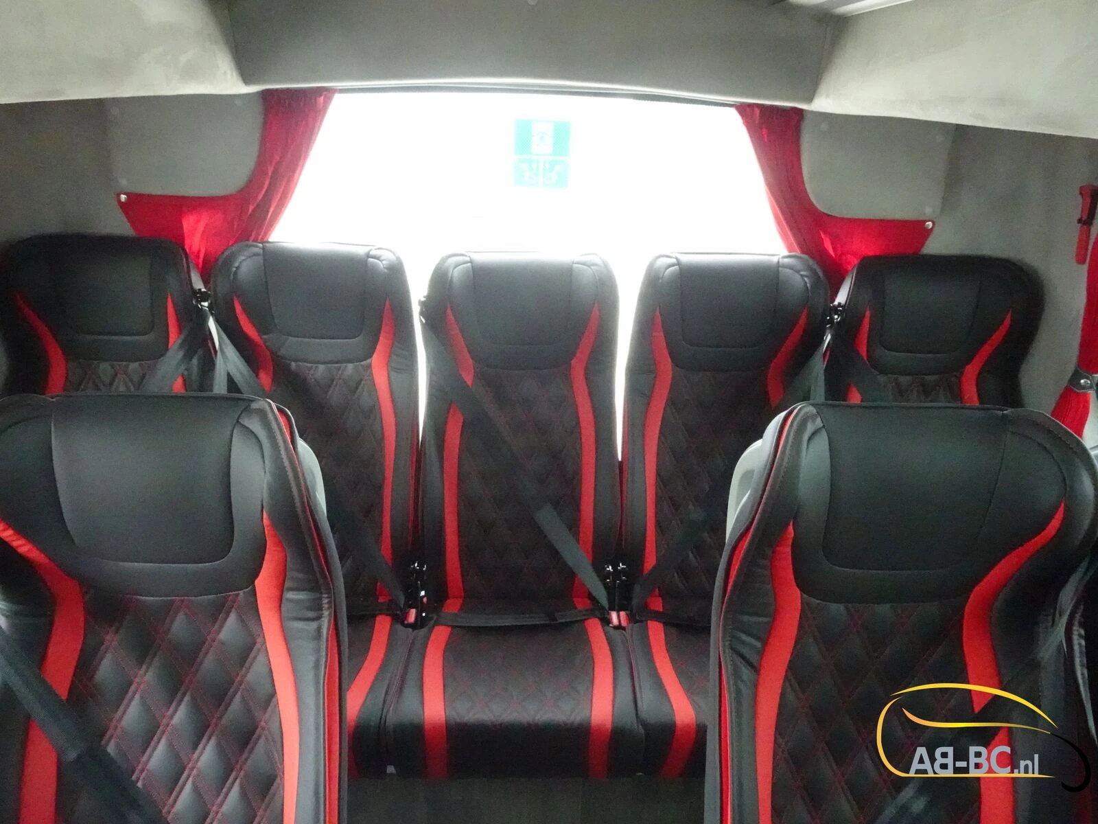 Iveco Aveuro Tourna 35 Seats EURO 6 2 Units Available afbeelding 82