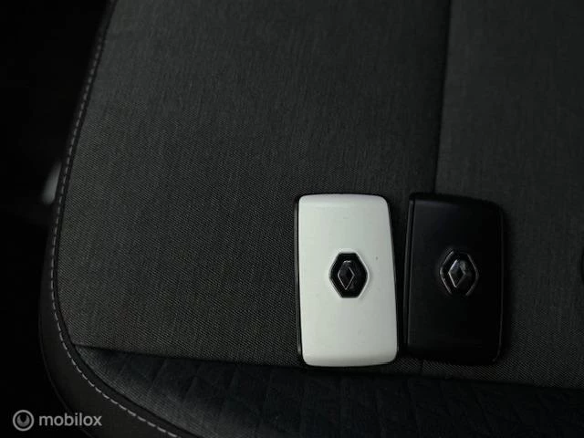 Renault Captur 2022 - 1.6 E-Tech Hybrid 145 Intens imagem 23