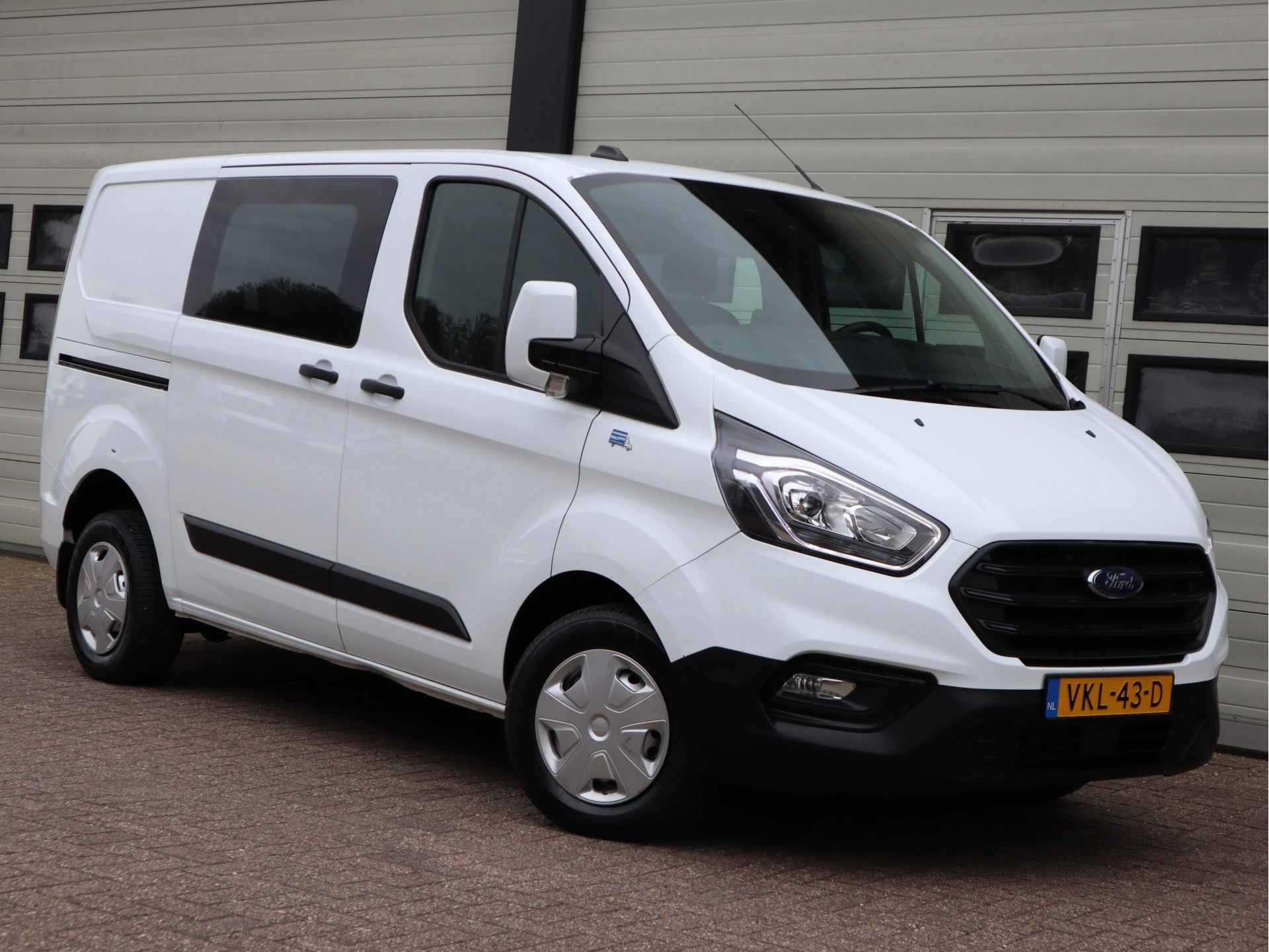 Ford Transit Custom 2021 - 280 2.0 TDCI 130pk Euro 6 - DC 5 Pers. - Trekhaak - Airco - Navi imagen 2