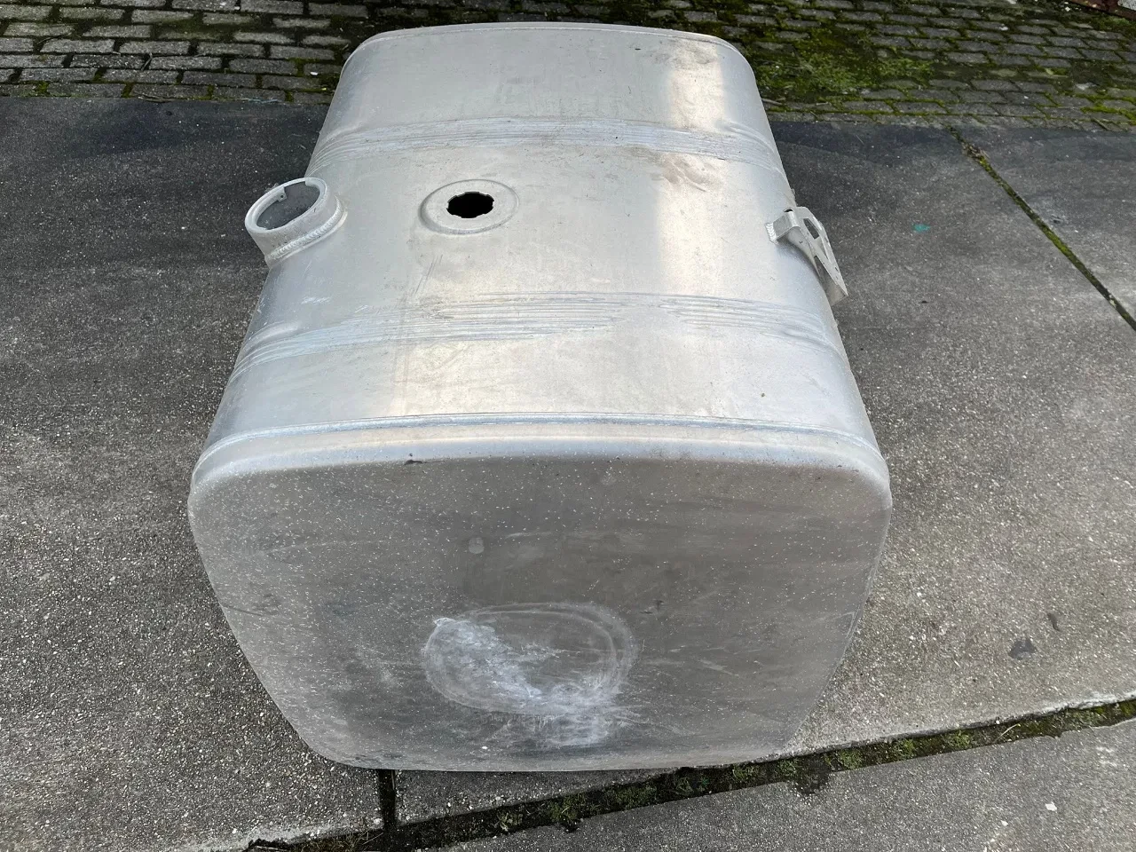 DAF 2016 - 7X Brandstoftank diesel 400L 1949906 Bild 4
