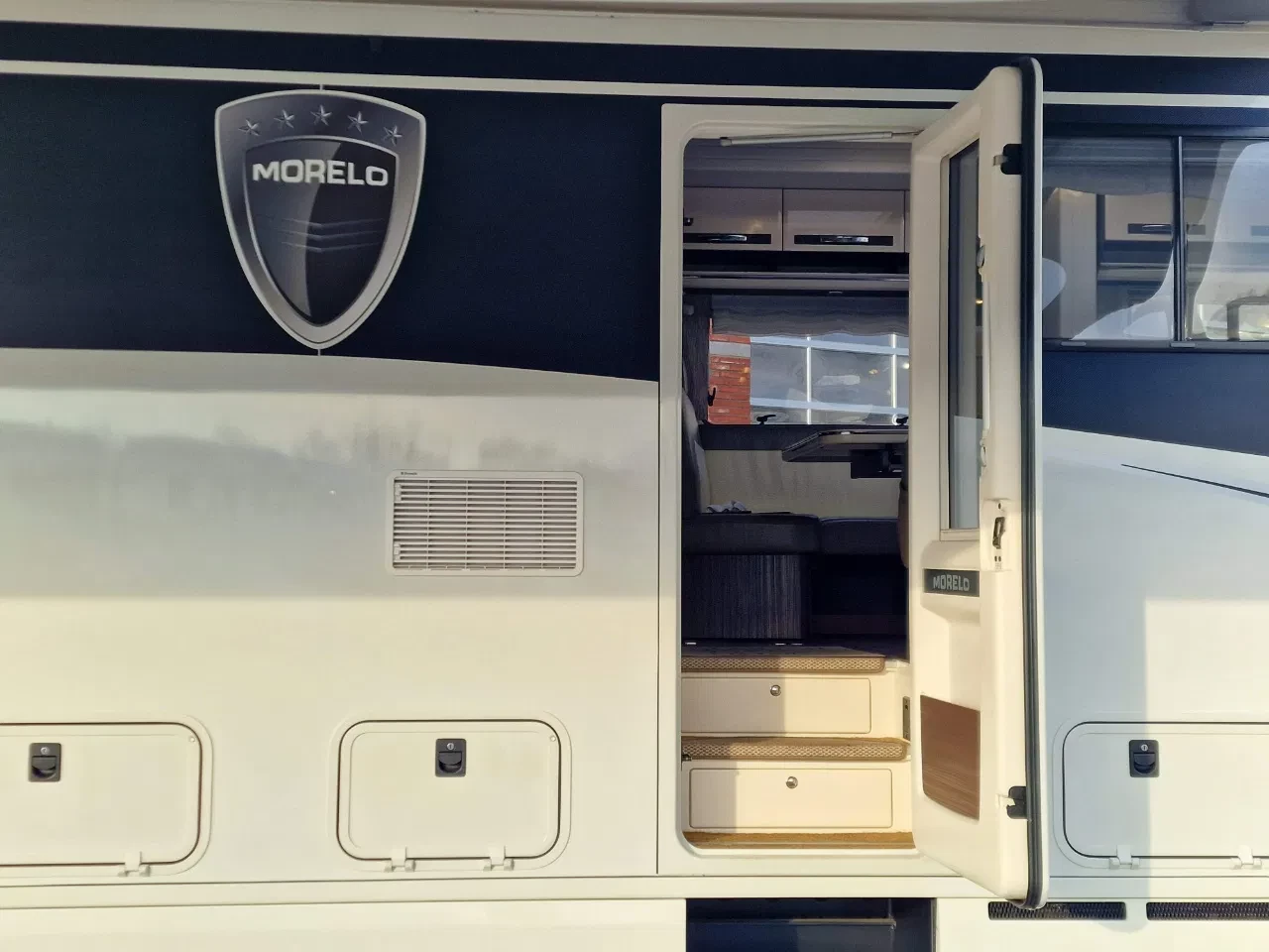 Mercedes-Benz 2018 - Morelo Palace Liner 97 GO Slide-Out 300pk Slide-Out + Smart Garage afbeelding 68