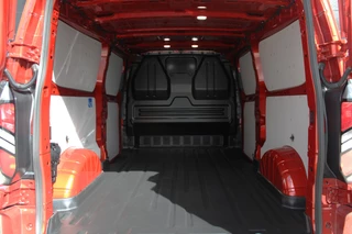 Ford Transit Custom 2025 - 320 2.0 TDCI L2H1 Limited 170pk - 1+1 Stoelopstelling - 2x Schuifdeur - Adaptive Cruise - Verwarmd stuur - Blind spot - Navigatie - Camera - Draadloos laden - Rijklaar imagen 12