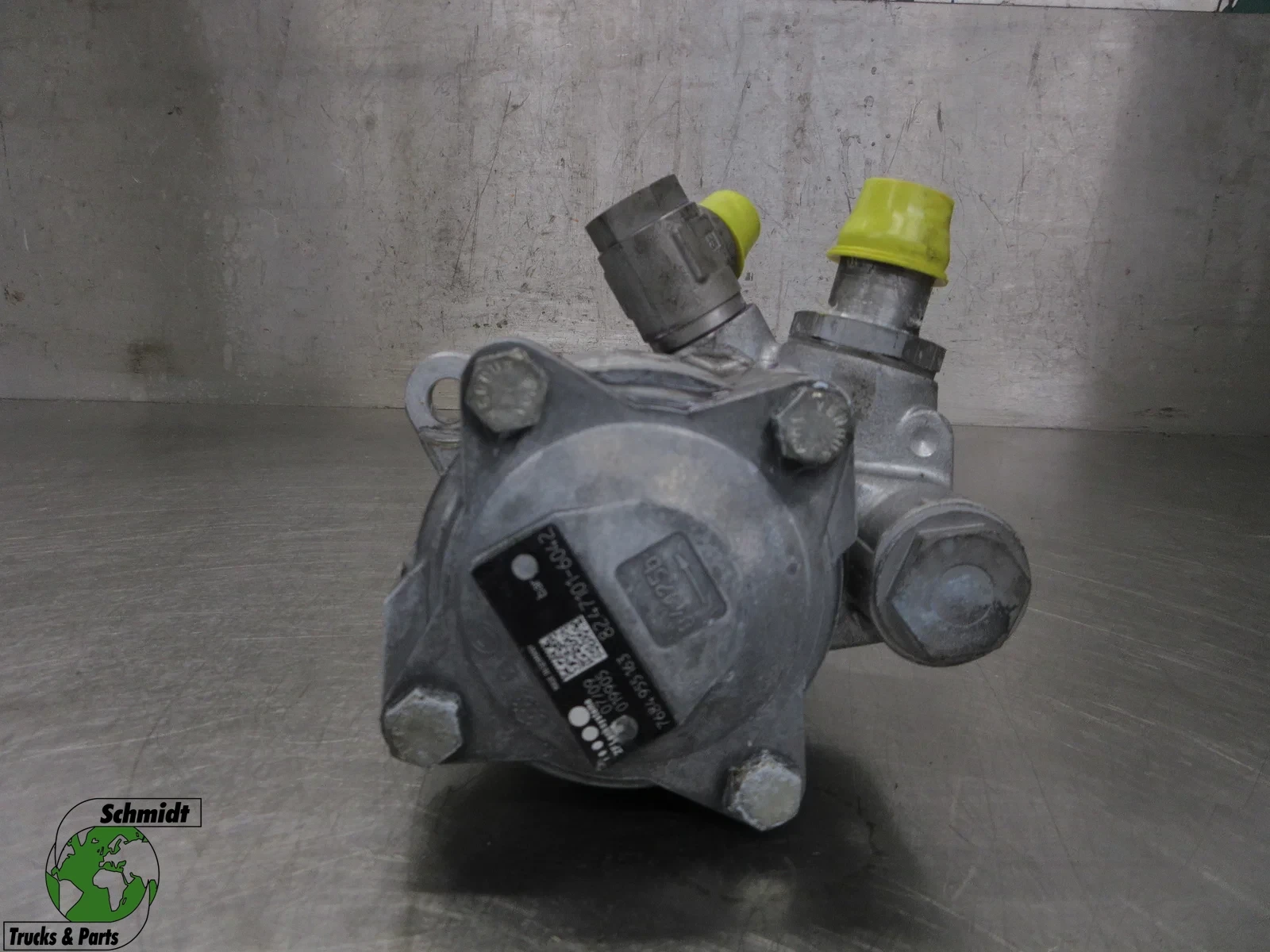 MAN - 82.47101-6042 STUURPOMP MAN 12.220 TGL EURO 6 afbeelding 1