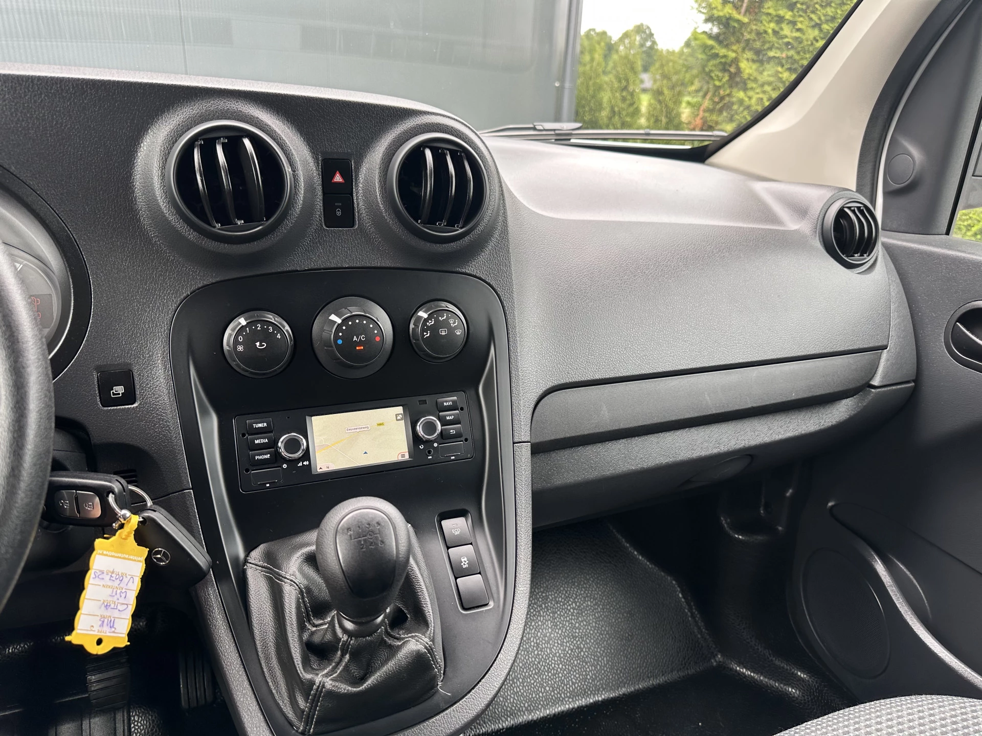 Mercedes-Benz Citan 2019 - 112 BENZINE 115 PK / BPM VRIJ / 1e EIGENAAR / NAVI / AIRCO / 17 INCH image 9