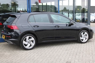 Volkswagen Golf 2020 - 1.5 eTSI Style PANORAMADAK MEMORY ACC SFEER CARPLAY obrazek 12