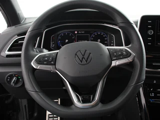 Volkswagen T-Roc 2025 - 1.5 TSI 150pk Automaat R-Line Edition afbeelding 3 miniatuur