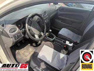 Ford Focus 2006 - Wagon 1.6-16V Ambiente obrazek 6