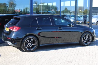 Mercedes-Benz A-Class 2021 - 180 AUT7 AMG LINE NIGHT PAKKET SFEER WIDESCREEN NL AUTO imagem 3
