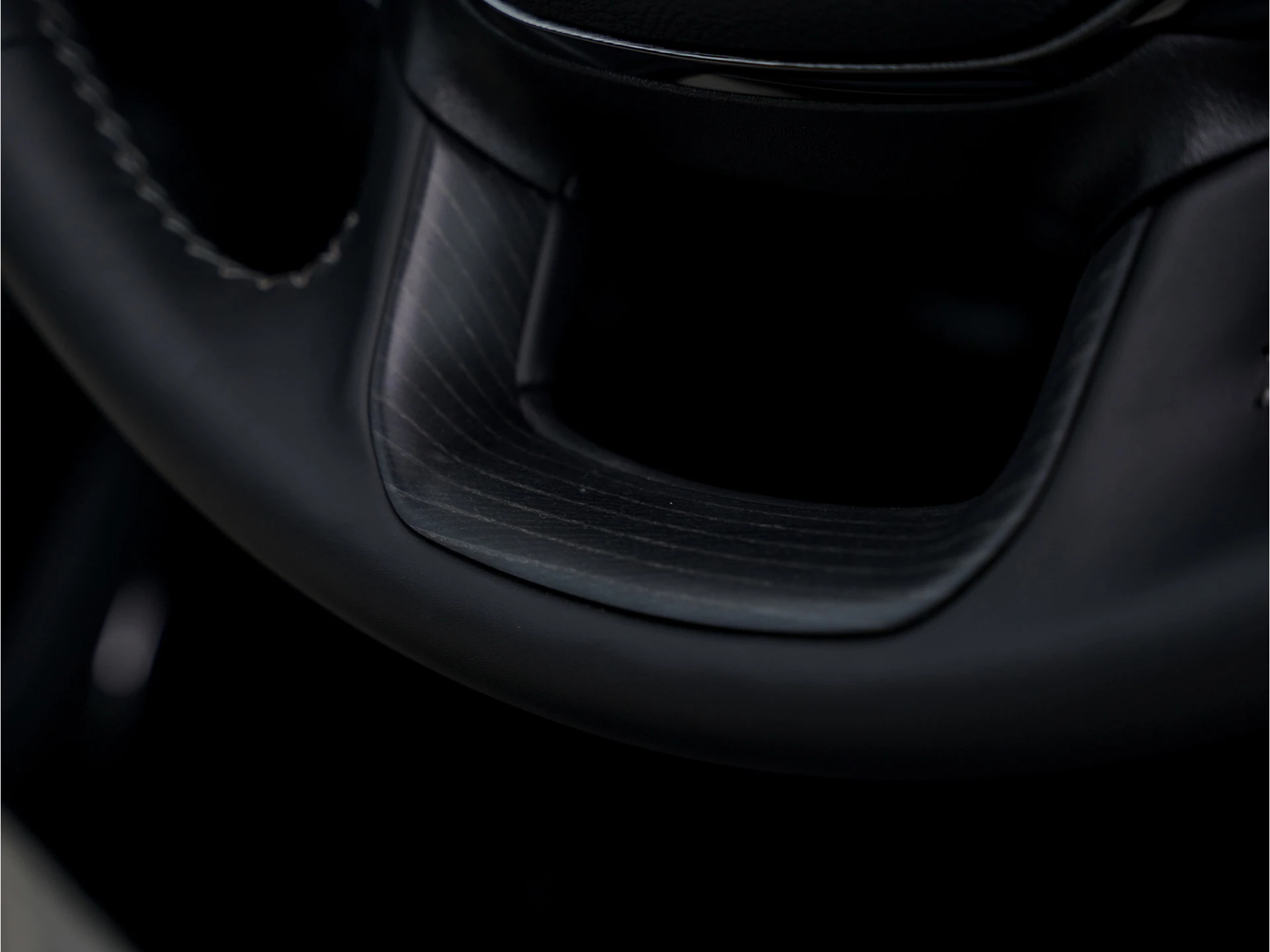 Dodge Ram 1500 2024 - 5.7 V8 4x4 Crew Cab Limited Night image 15