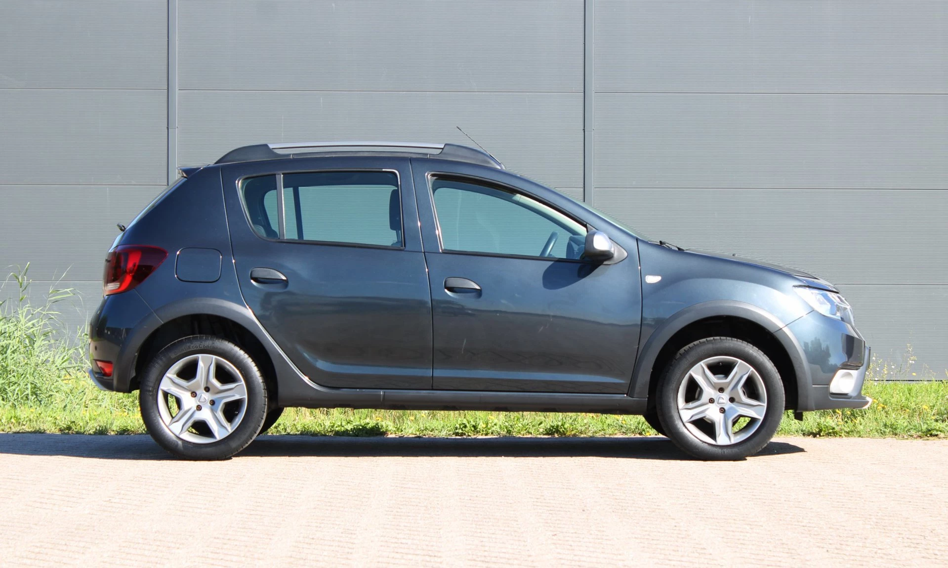 Dacia Sandero Stepway 2019 - 0.9 TCe SL Camera afbeelding 4