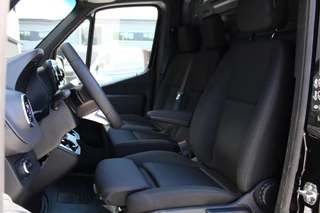 Mercedes-Benz Sprinter 2024 - 317CDI L2H2 Select - LED - Mbux 10 - 3.5t Trekhaak - Geveerde Stoel - Betimmering - Camera - Carplay - Blind spot - Cruise - Rijklaar image 17