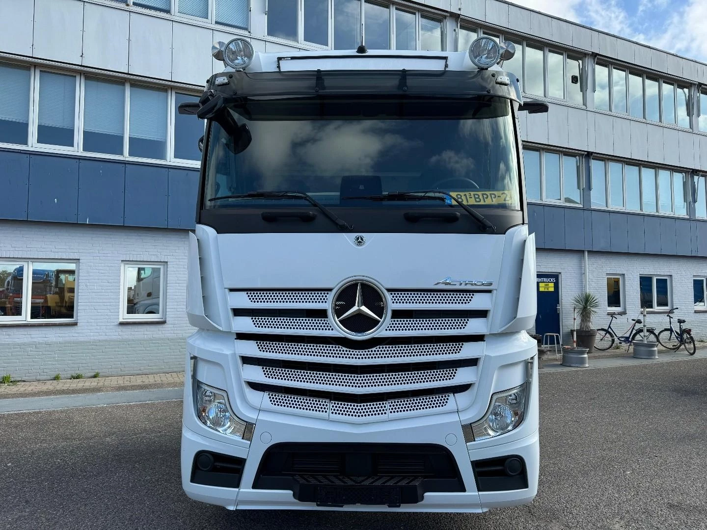 Mercedes-Benz Actros 2020 - 1943 image 2